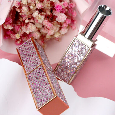 Luxury plastic lipstick tube with new design and customizable surface