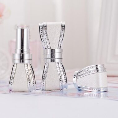 Custom bowknot lipstick tube with elegant new design
