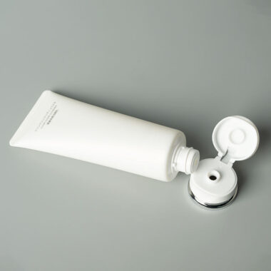 Minimalist Face Cleanser Tubes for Cream and Wash Packaging