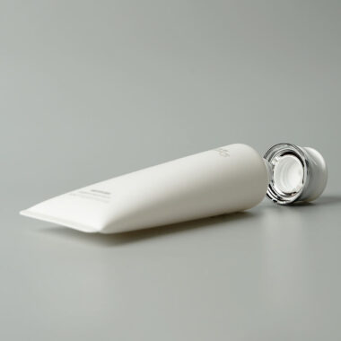 Minimalist Face Cleanser Tubes for Cream and Wash Packaging
