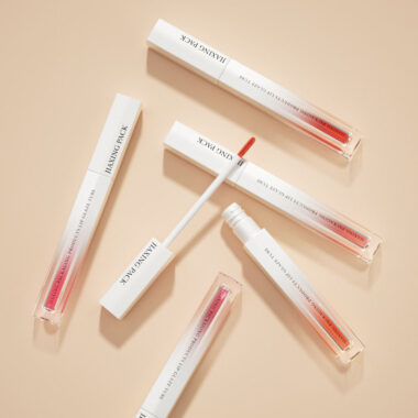 Luxury custom empty lip gloss tubes with elegant finishes