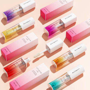 Luxury custom empty lip gloss tubes with elegant finishes