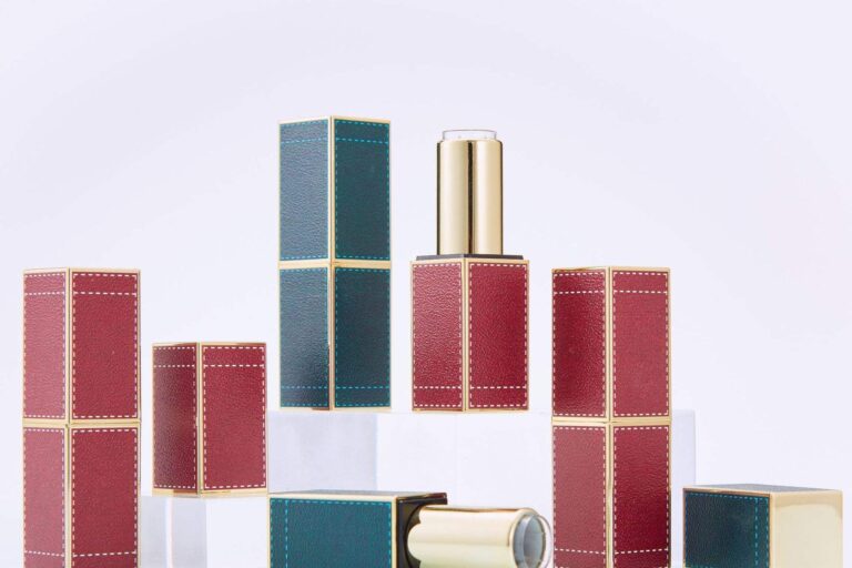 Luxury magnetic lipstick tubes in custom colors and finishes