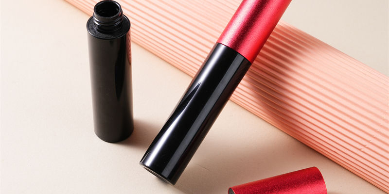 Personal care plastic mascara tube for cosmetic packaging