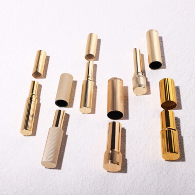 Round gold threaded lipstick tube for luxury beauty packaging