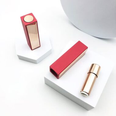 Round lipstick tube with mirror and push button for beauty packaging
