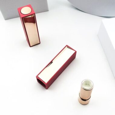 Round lipstick tube with mirror and push button for beauty packaging