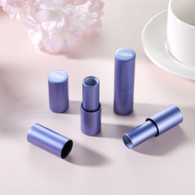 Round magnetic lipstick tube for luxury cosmetic packaging