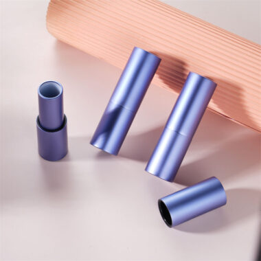 Round magnetic lipstick tube for luxury cosmetic packaging